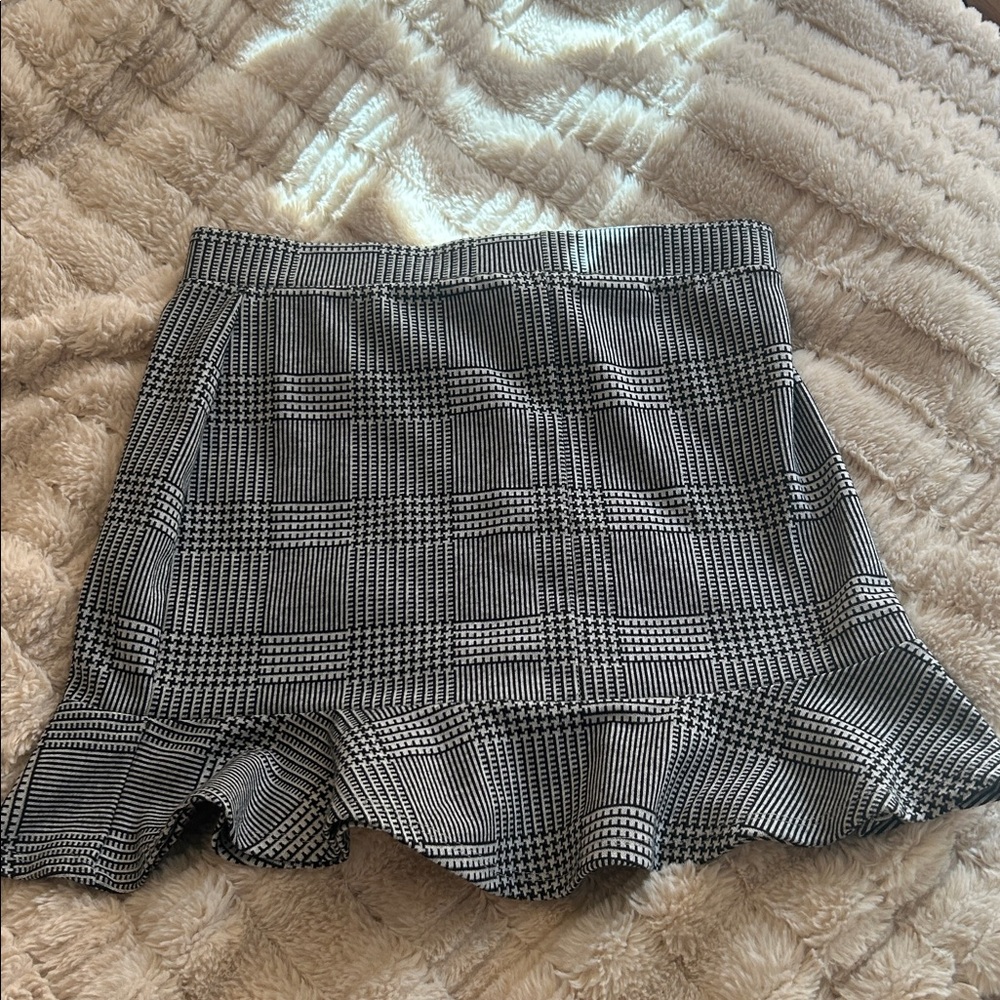 Forever 21 Black and White Plaid Skirt Fall